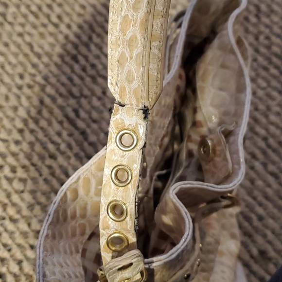 Handbag - Picture 3 of 4